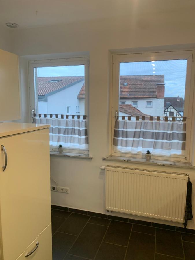 Mainpark Apartment 4 Schlafzimmer Bis Zu 10 Personen Direkt Ueber Aschaffapartment Bei Aschaffenburg Mainaschaff Buitenkant foto