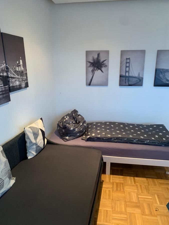 Mainpark Apartment 4 Schlafzimmer Bis Zu 10 Personen Direkt Ueber Aschaffapartment Bei Aschaffenburg Mainaschaff Buitenkant foto
