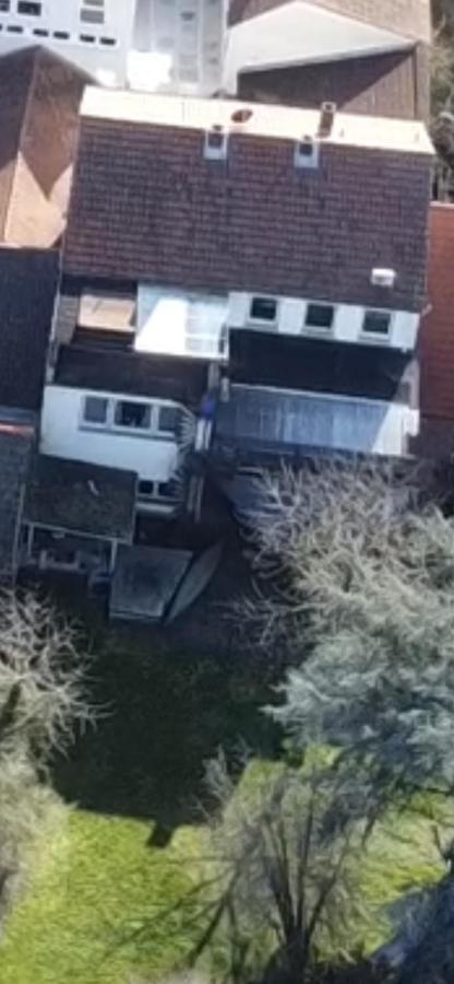 Mainpark Apartment 4 Schlafzimmer Bis Zu 10 Personen Direkt Ueber Aschaffapartment Bei Aschaffenburg Mainaschaff Buitenkant foto