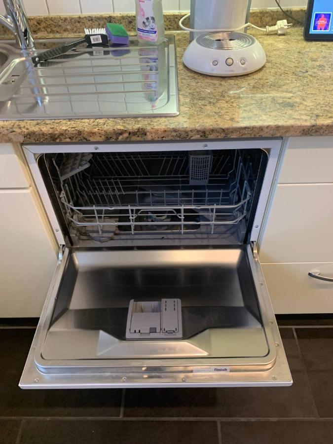 Mainpark Apartment 4 Schlafzimmer Bis Zu 10 Personen Direkt Ueber Aschaffapartment Bei Aschaffenburg Mainaschaff Buitenkant foto