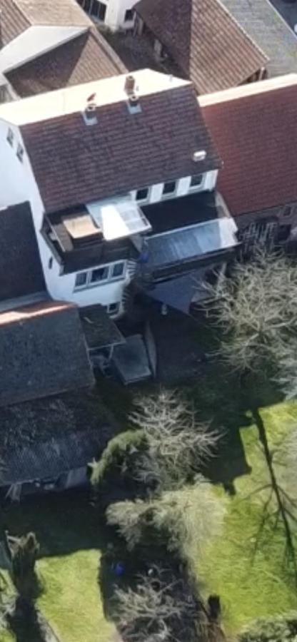 Mainpark Apartment 4 Schlafzimmer Bis Zu 10 Personen Direkt Ueber Aschaffapartment Bei Aschaffenburg Mainaschaff Buitenkant foto
